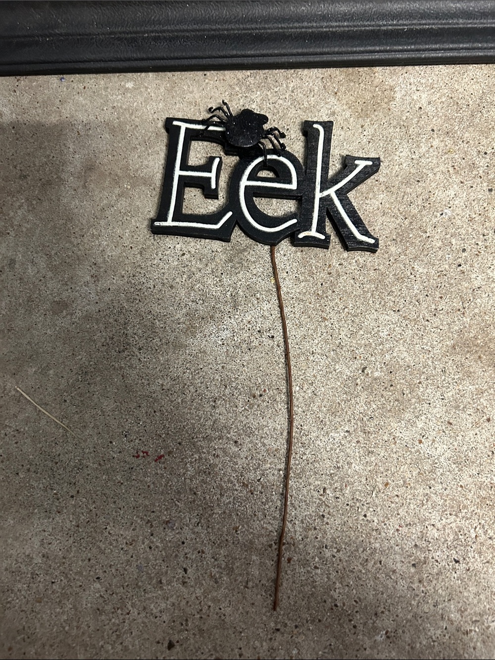 Eek Halloween Yard Stake - Black and White
